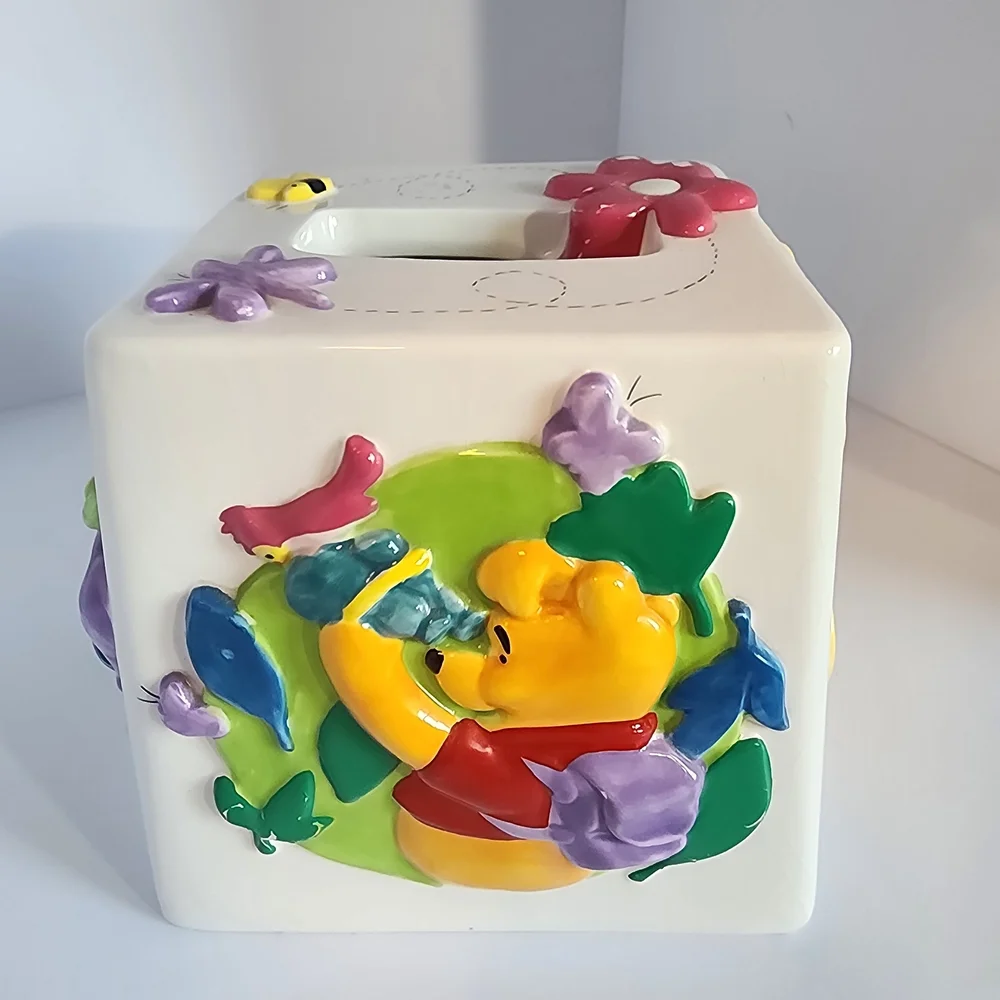 Disney Winnie the Pooh Ceramic Garden Tissue Holder